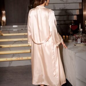 Alternative view of فستان نوم مع الروب من الدانتيل